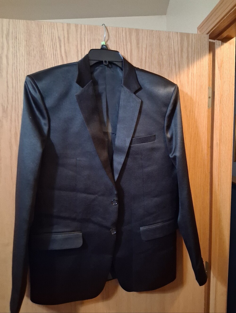single-breasted men's tuxedo dinner jacket, Formal jacket a satin notch lapel